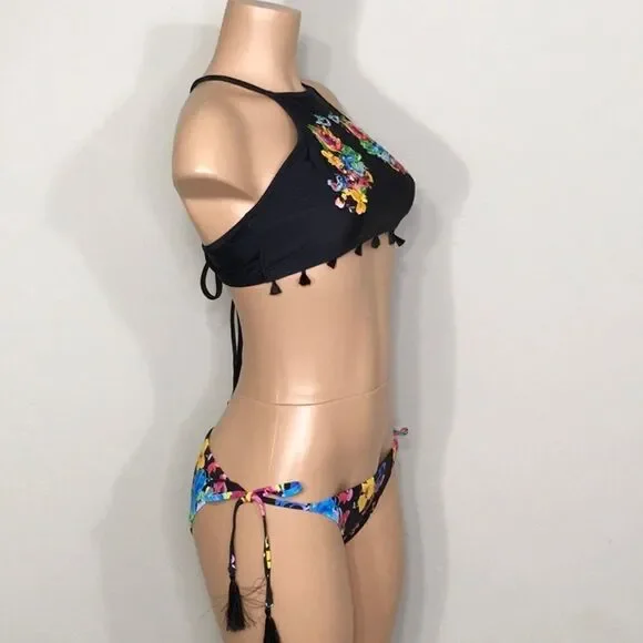 PILYQ tasseled embroidered bikini set. D-cup/M-bottom. NWT
